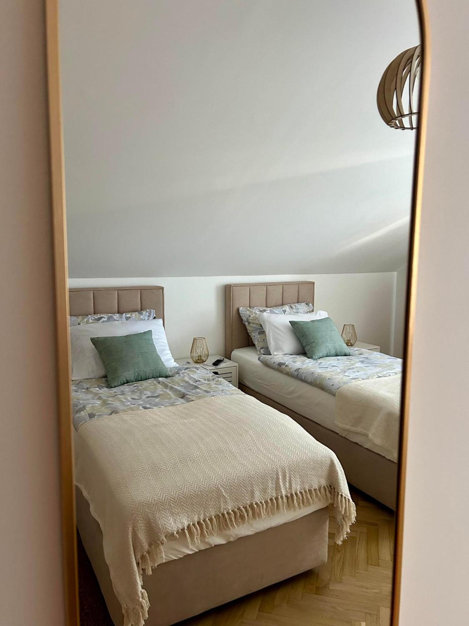 Apartman Tony Deluxe Near Zagreb Airport Velika Gorica Exterior photo